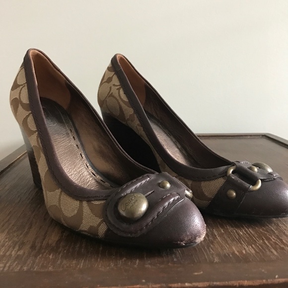 Coach size 7.5 wedge - Picture 1 of 3