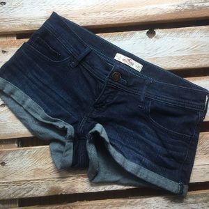 Hollister shorts!🦀