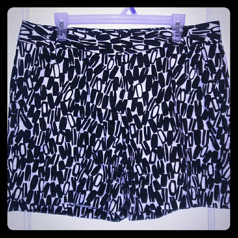 Modern black and white Chic shorts