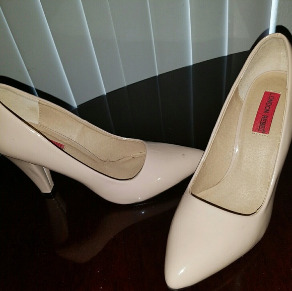 Heels - Picture 4 of 6