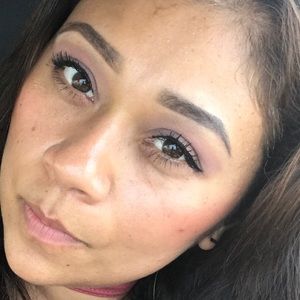 Meet your Posher, Noemi