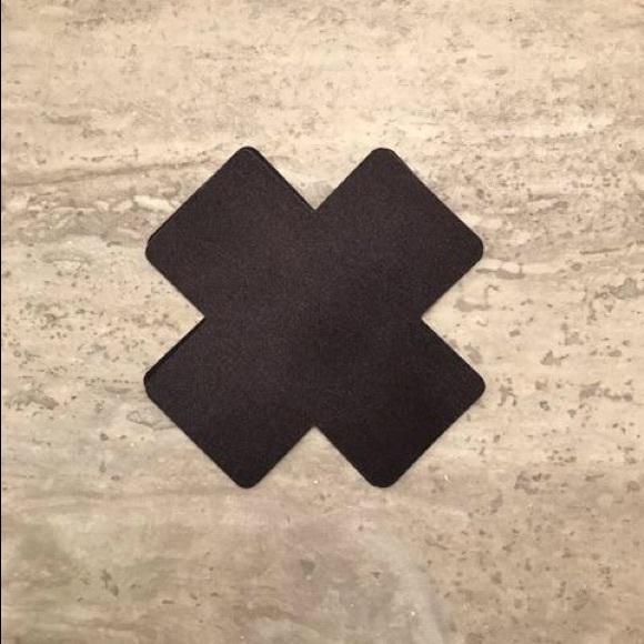 Cross/X nipple pasties. - Picture 2 of 2