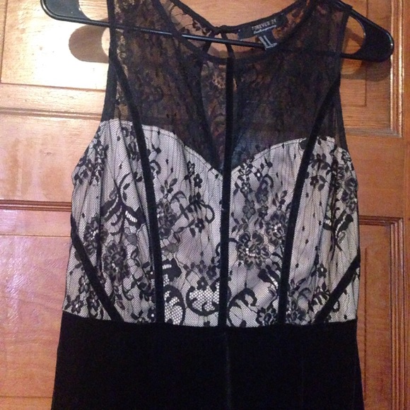 Nude & Black | Lace & Velvet Dress - Picture 2 of 6