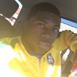 Meet your Posher, Derrick