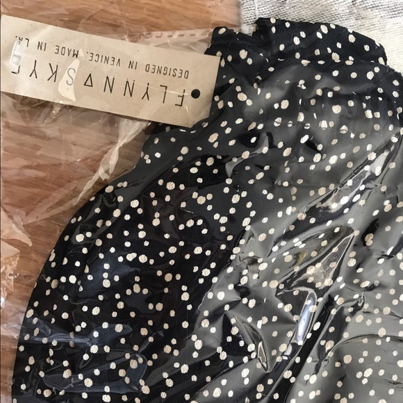 FLYNN SKYE ROSE TOP BLACK ORBIT off the shoulder - Picture 3 of 4