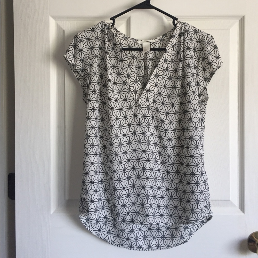 Patterned Vneck Blouse