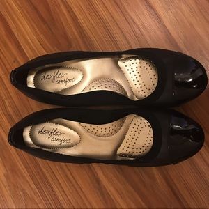 DEXFLEX COMFORT Black Low Wedge