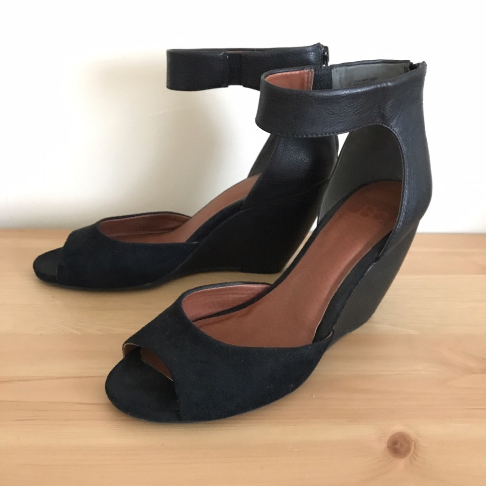 BC Footwear Wedge Sandal