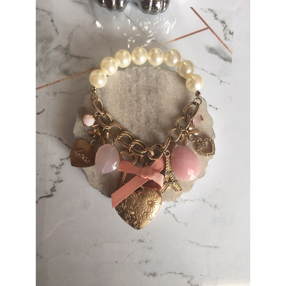 Charm bracelet