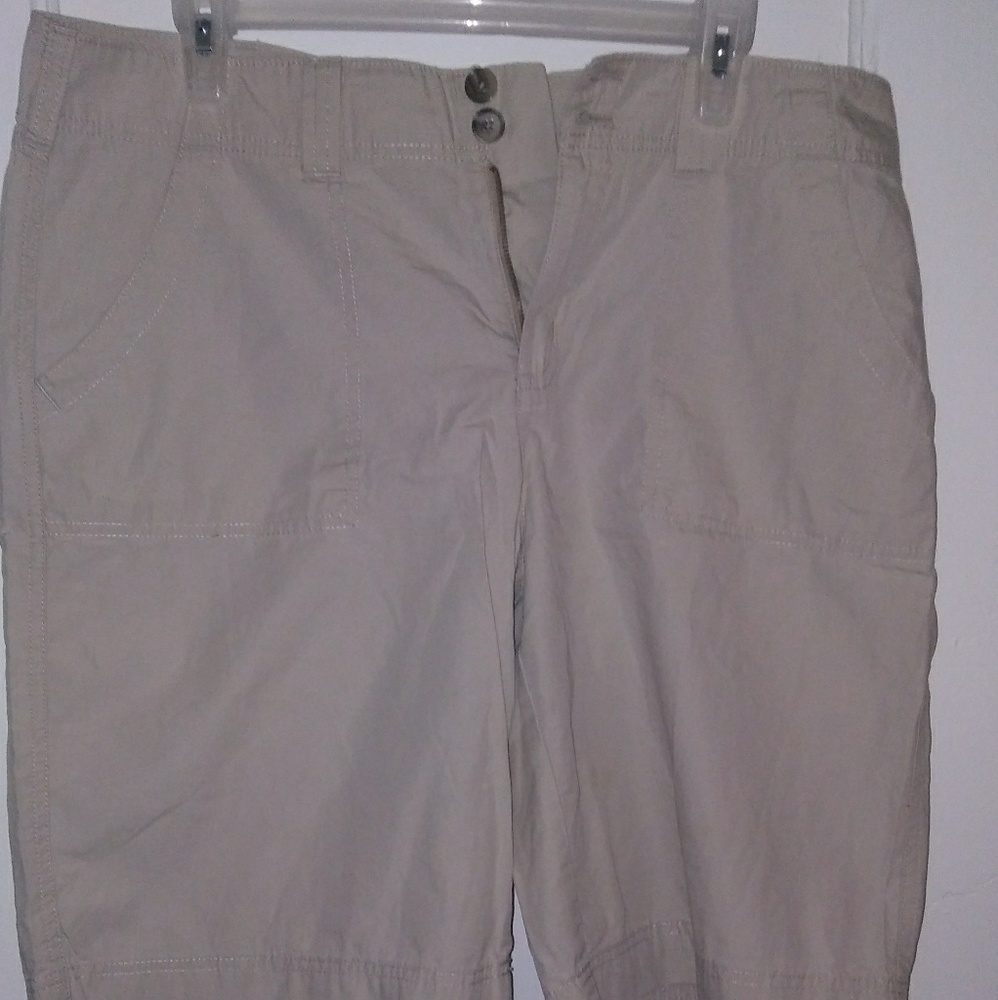 Cool cargo summertime shorts