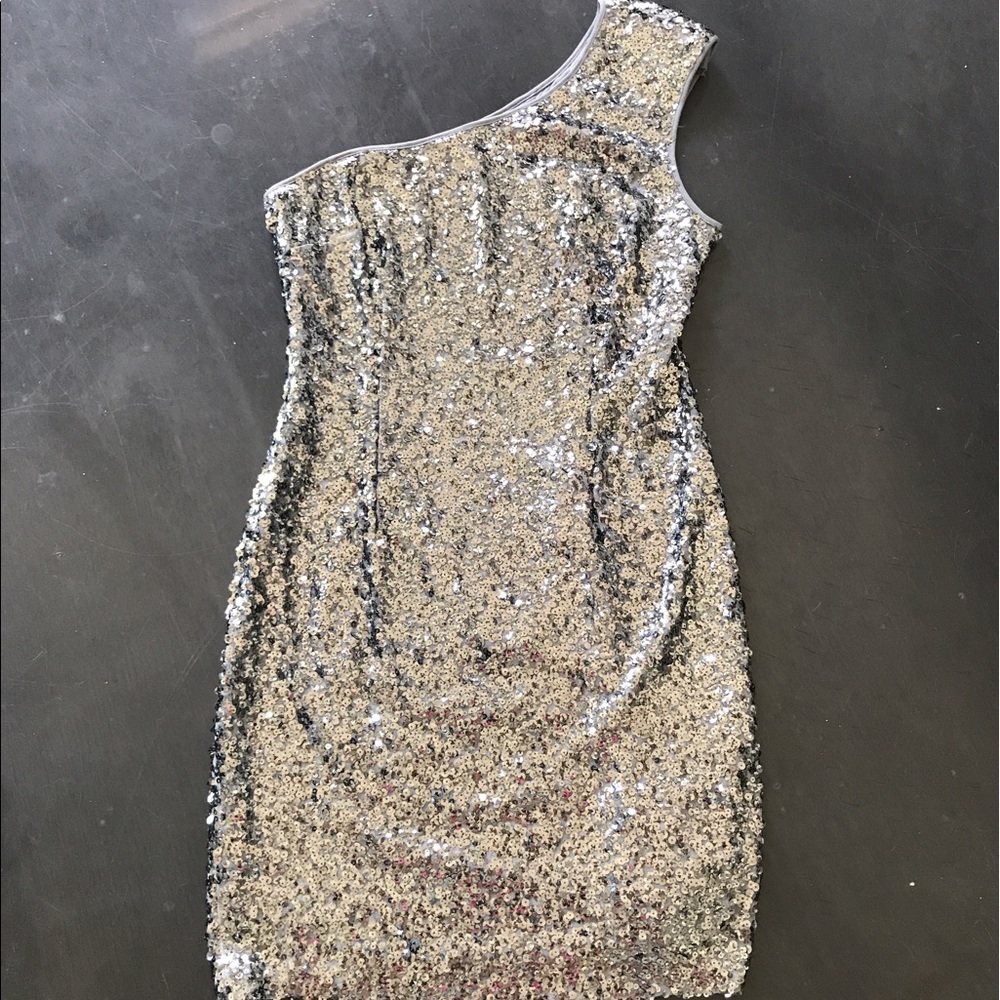 Adrianna Papell Evening dress. Silver sequin