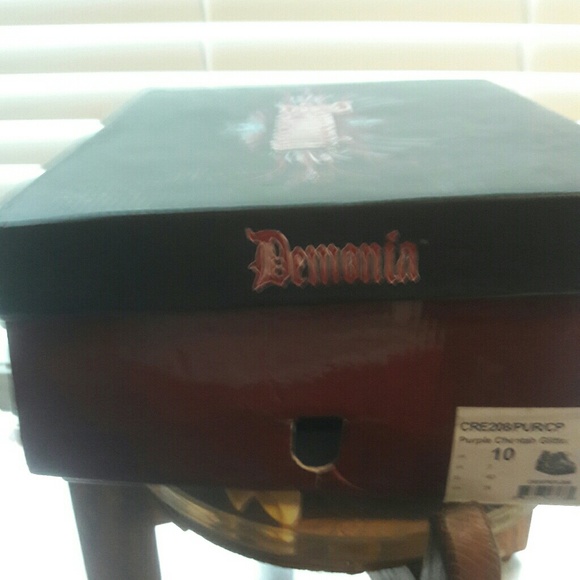 Women's Size 10 Creepers. - Picture 4 of 5