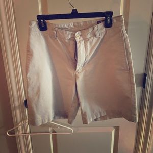 Vineyard vines club short