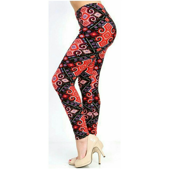 (Plus) Curvy Tribal Abstract Print Leggings - Picture 3 of 5