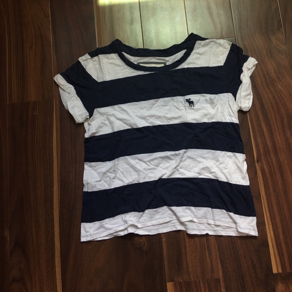 Abercrombie & Fitch Navy blue striped t-shirt