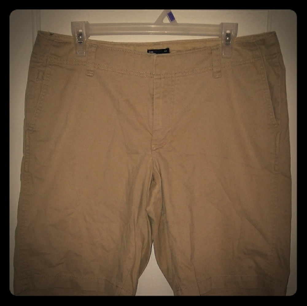Everyday Gap shorts