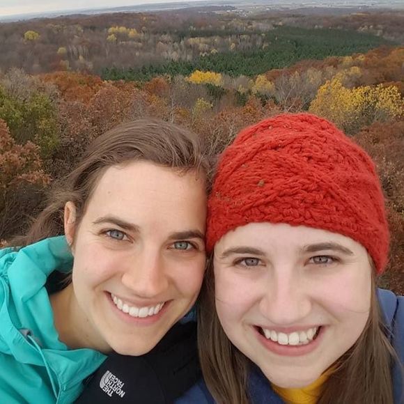 Meet your Posher, Liz - Picture 1 of 1