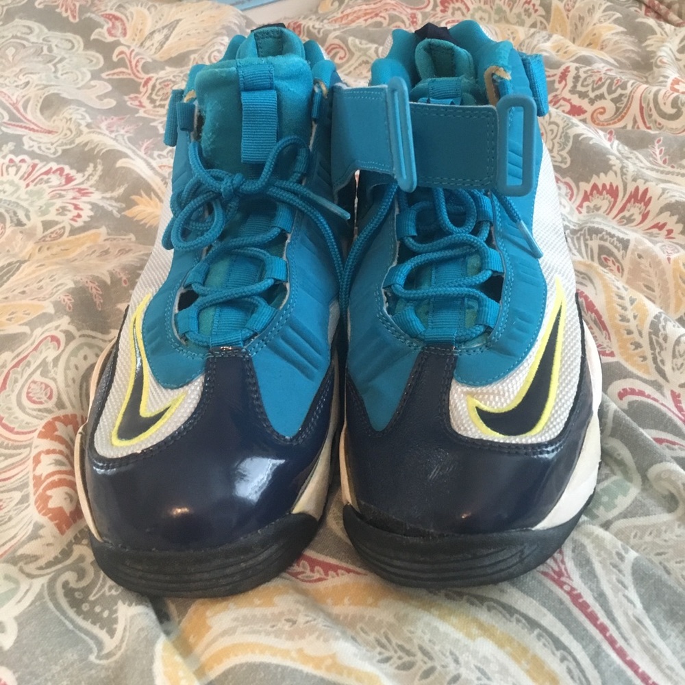Blue griffy's