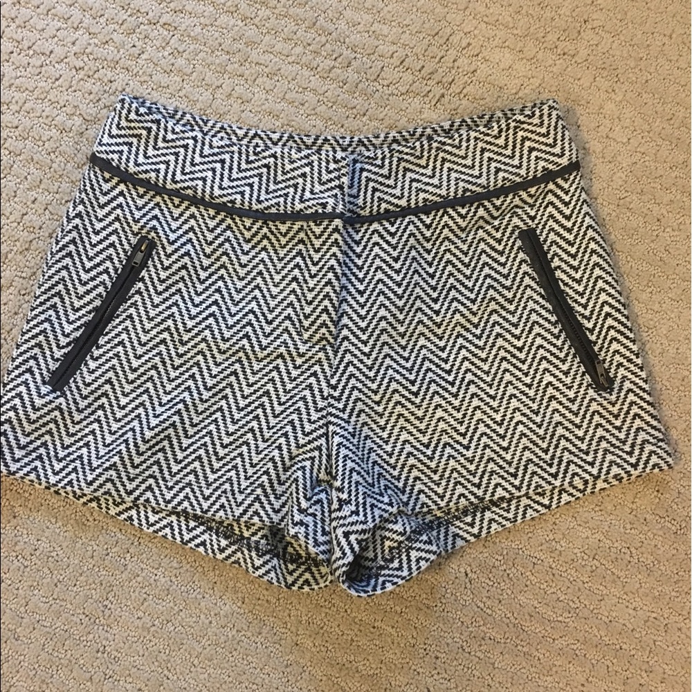 Patterned shorts
