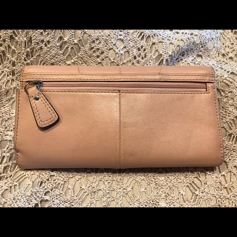 SOLD - Coach pale pink wallet - Picture 3 of 4
