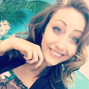 Meet your Posher, Alyssa