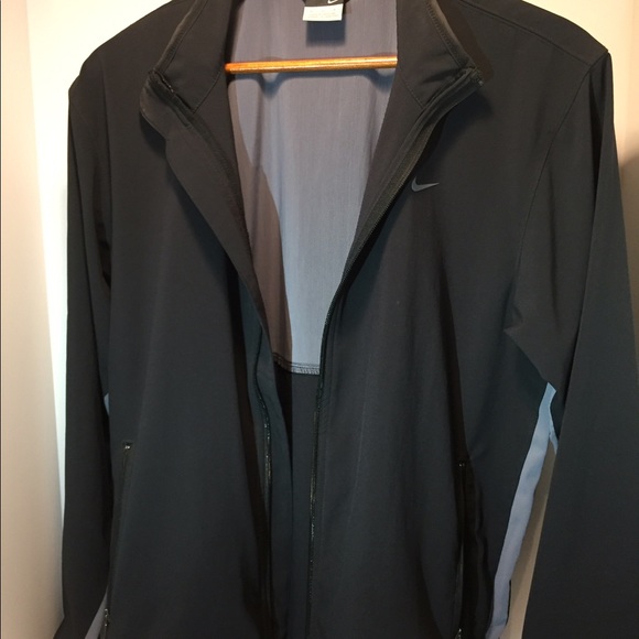 Nike Light Activewear Jacket - Men's M - Picture 2 of 6