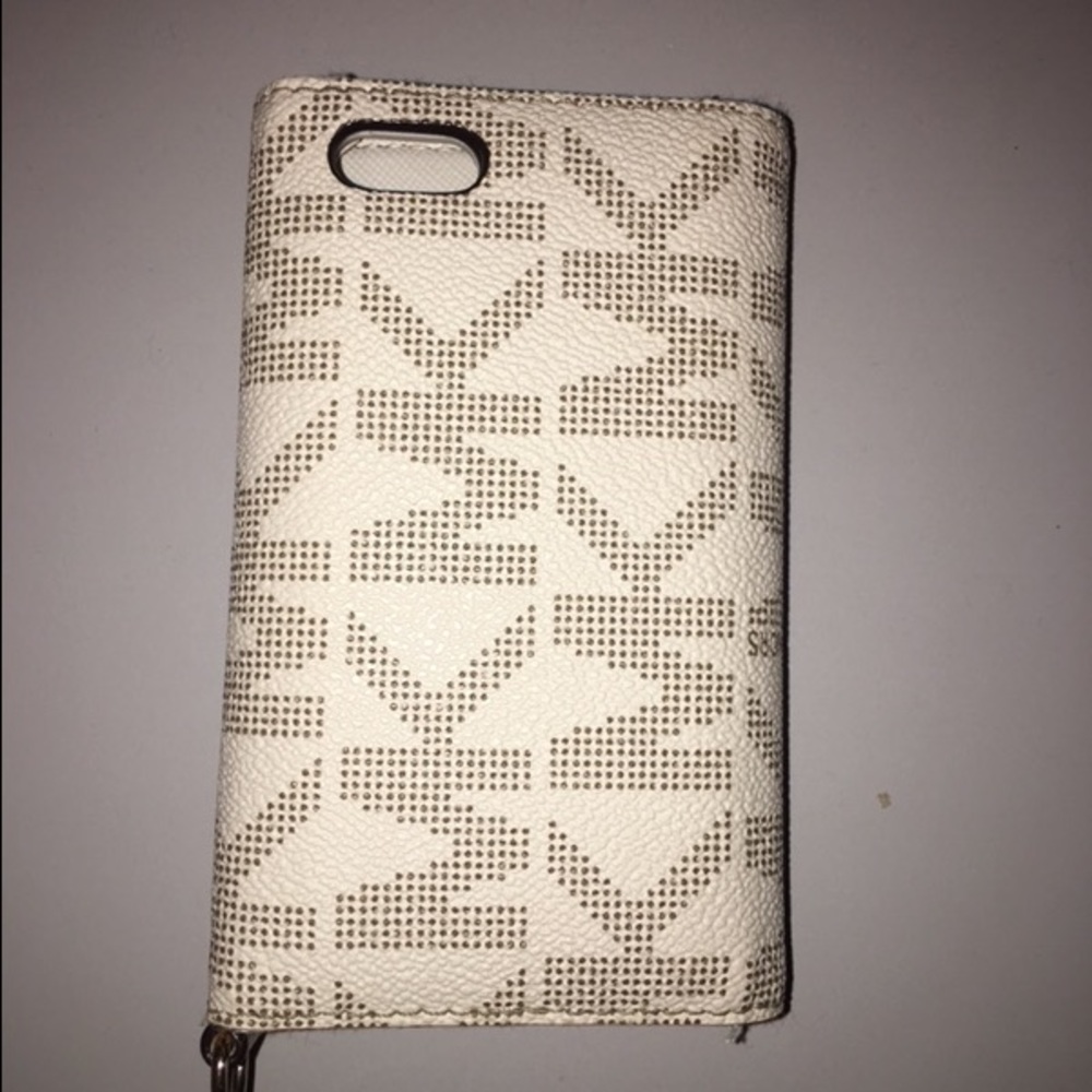 Michael Kors Logo iPhone 5S Wristlet