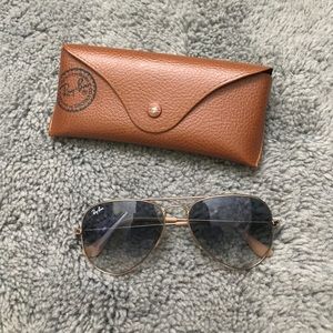 🕶 Rayban Aviators