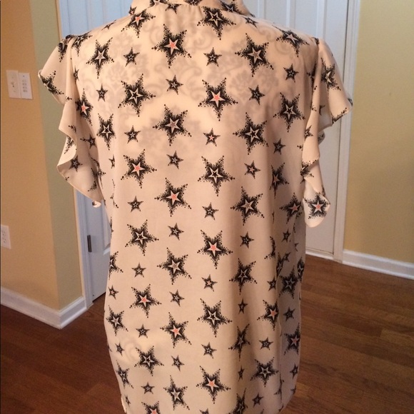 ZARA top with stars. Tag says XL, but runs small - Picture 3 of 4
