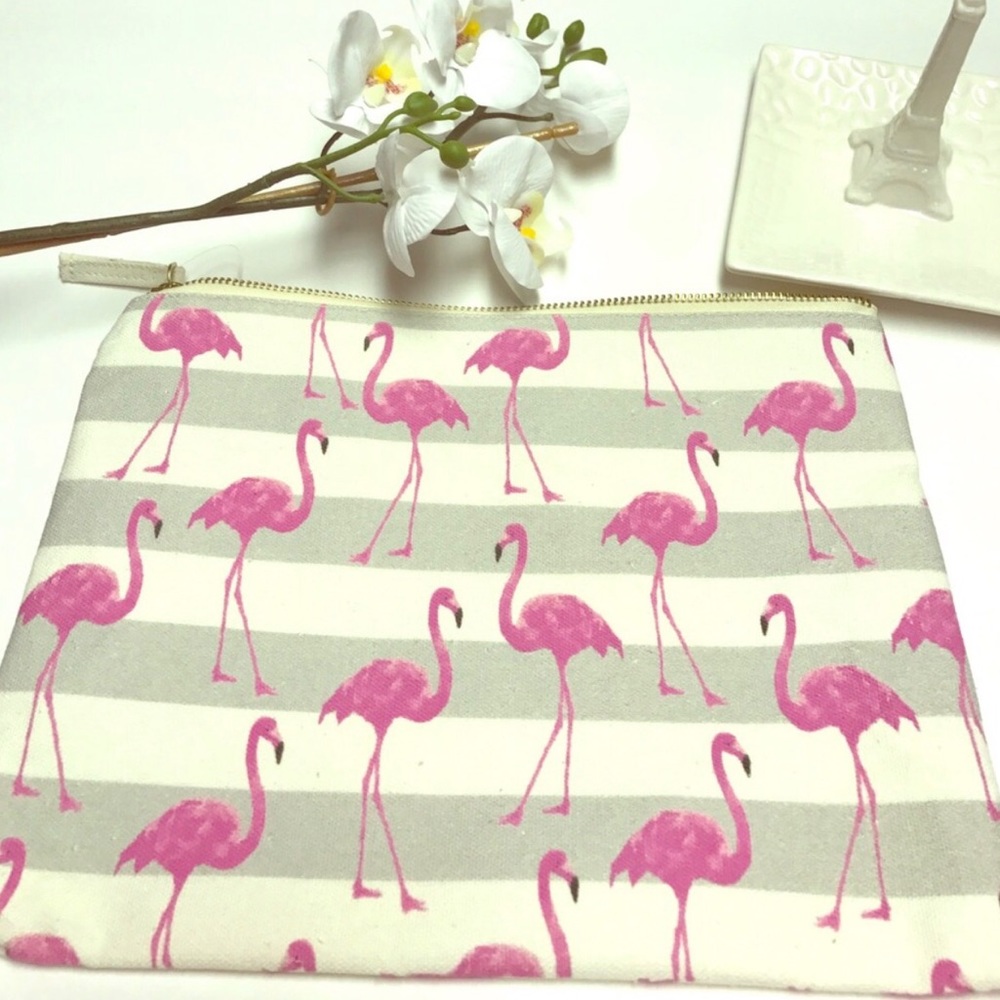 Flamingo clutch