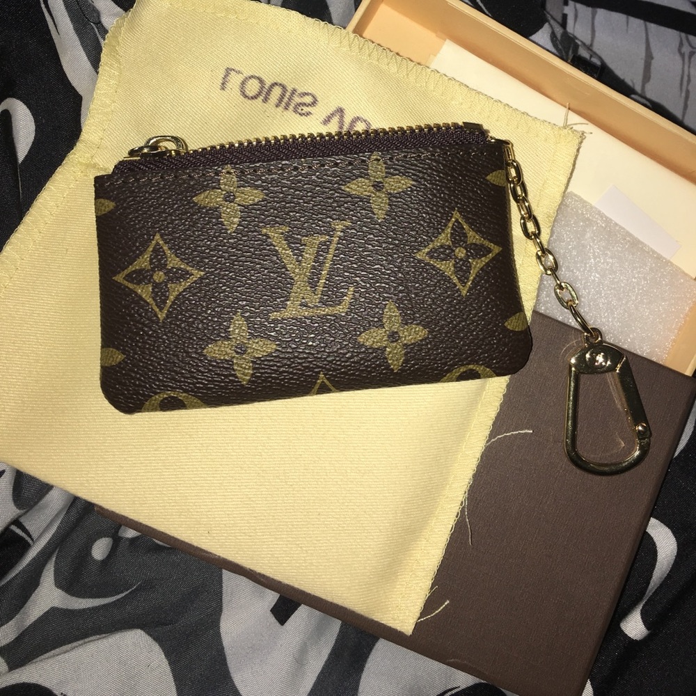 Key pouch
