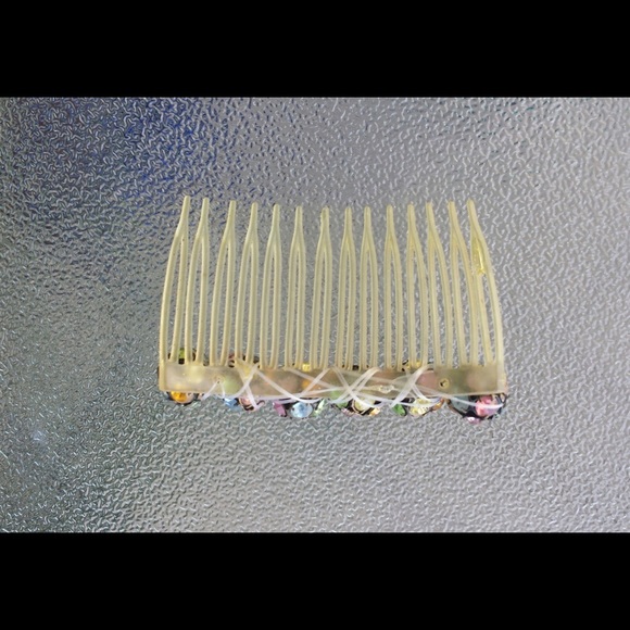 Vintage Rhinestone Plastic Hair Comb Hair Ornament - Picture 4 of 4