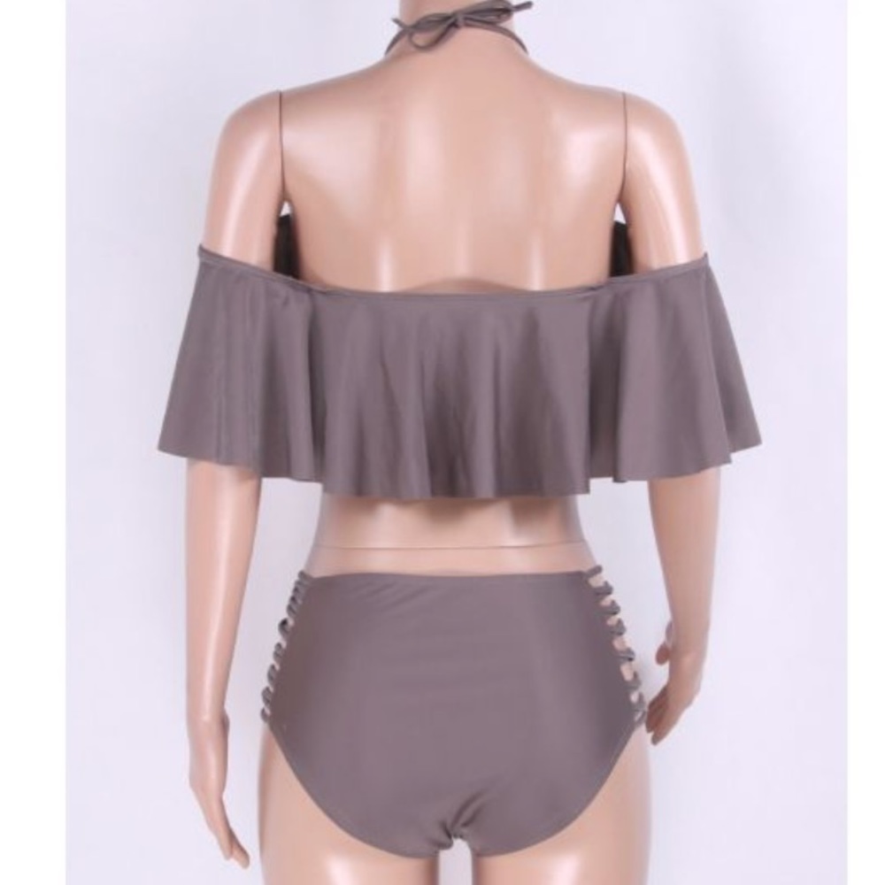 🏖 Strappy Off the Shoulder Two Piece 🌟 - Picture 3 of 5