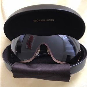 😎 New Michael Kors Sunglasses 😎