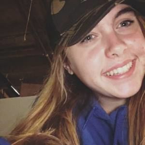 Meet your Posher, Dani