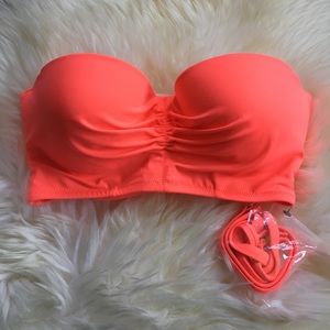 NWOT VS strapless bikini top laceup back