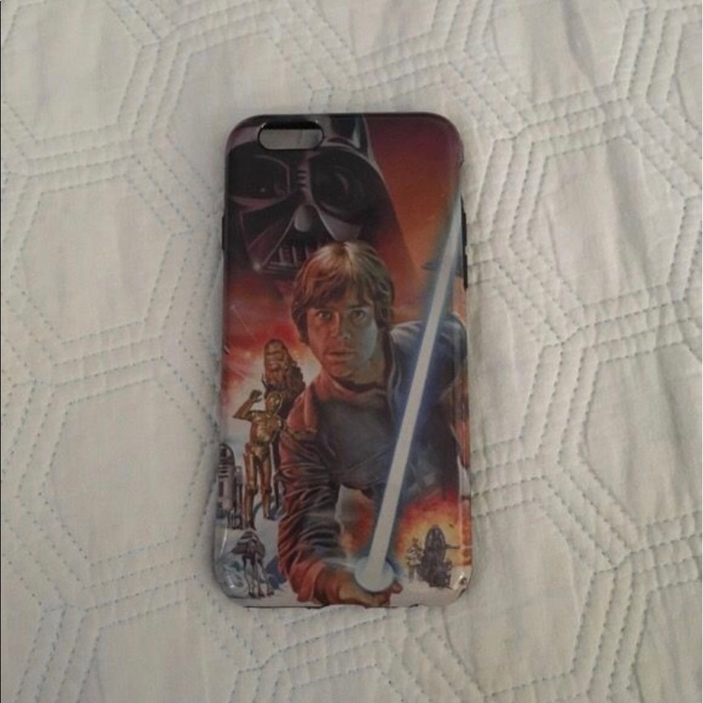 Official Disneyland IPhone 6/6S Case.