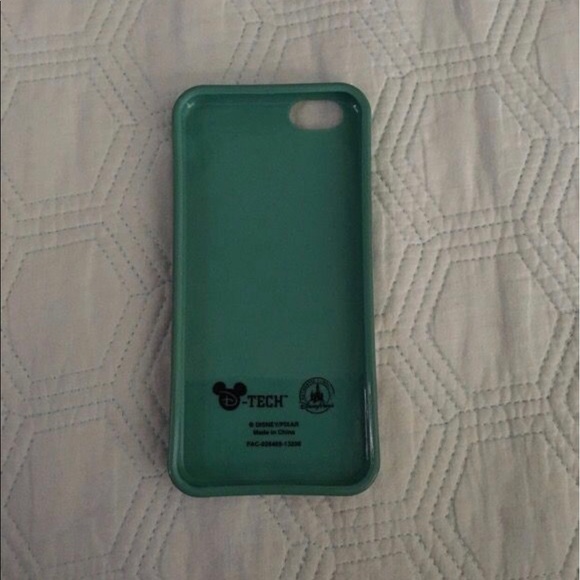 Official Disneyland IPhone 6/6S Case. - Picture 2 of 2