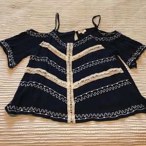 Umgee USA off the shoulder blouse.