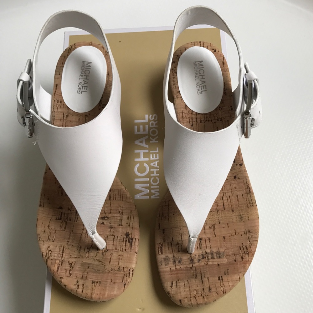 Micheal kors White leather thongs