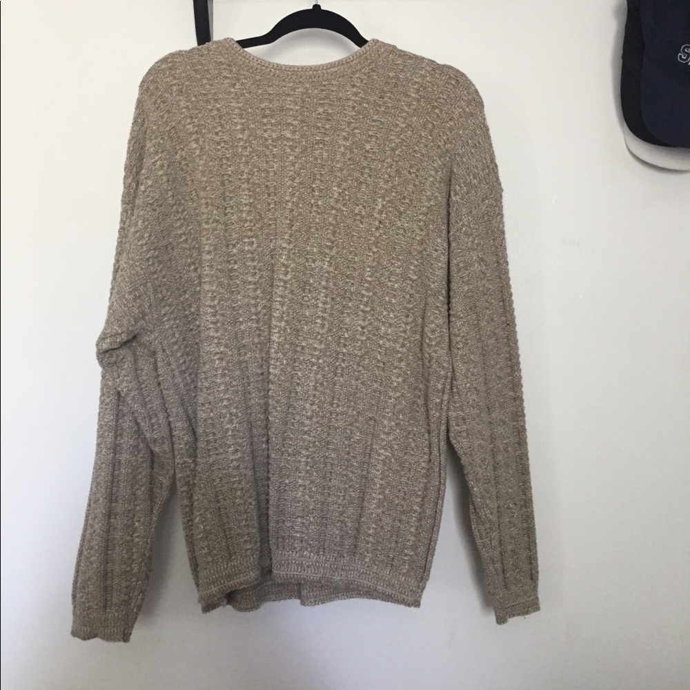 oversized crewneck sweater