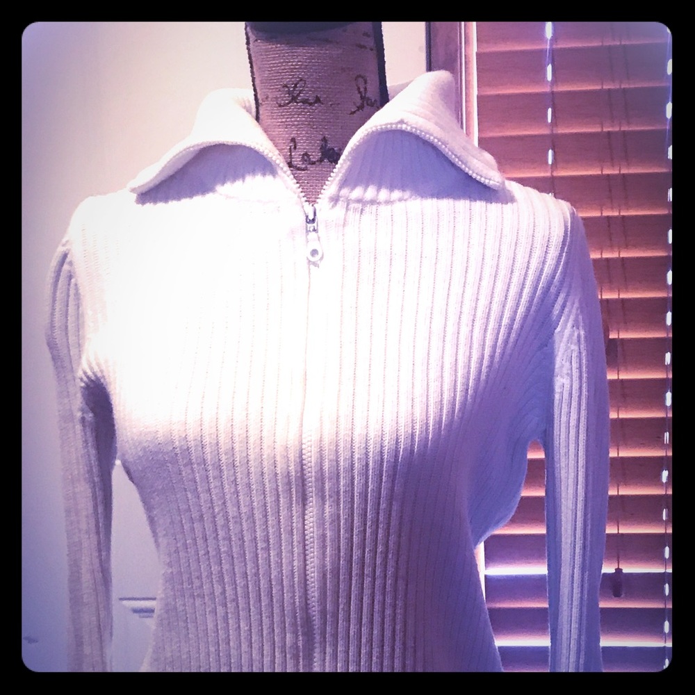 White Timeless Ladies Summer Sweater - NWOT