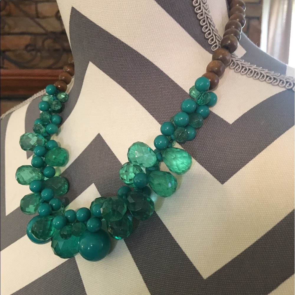 Teal & wood-style beaded necklace