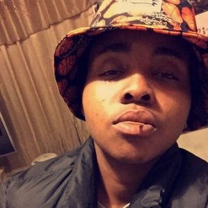 Meet your Posher, Sylvia