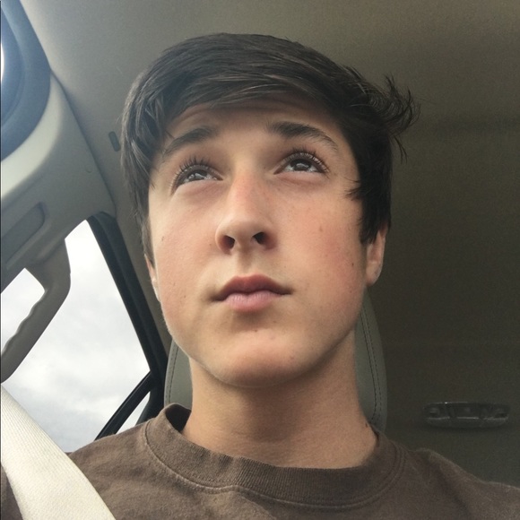 Meet your Posher, Hayden - Picture 1 of 1