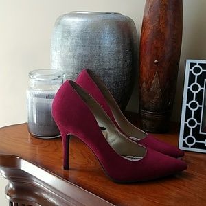 Sam & Libby burgundy pumps