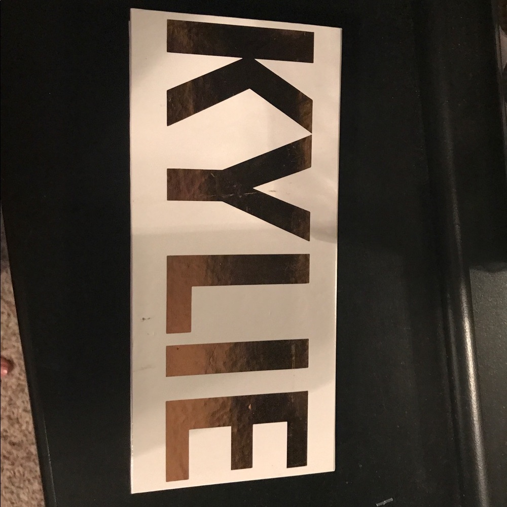 Kylie Peach Palette