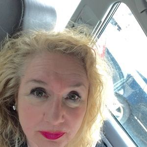 Meet your Posher, Phyllis