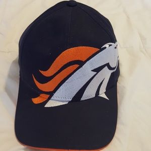 Broncos snap back cap
