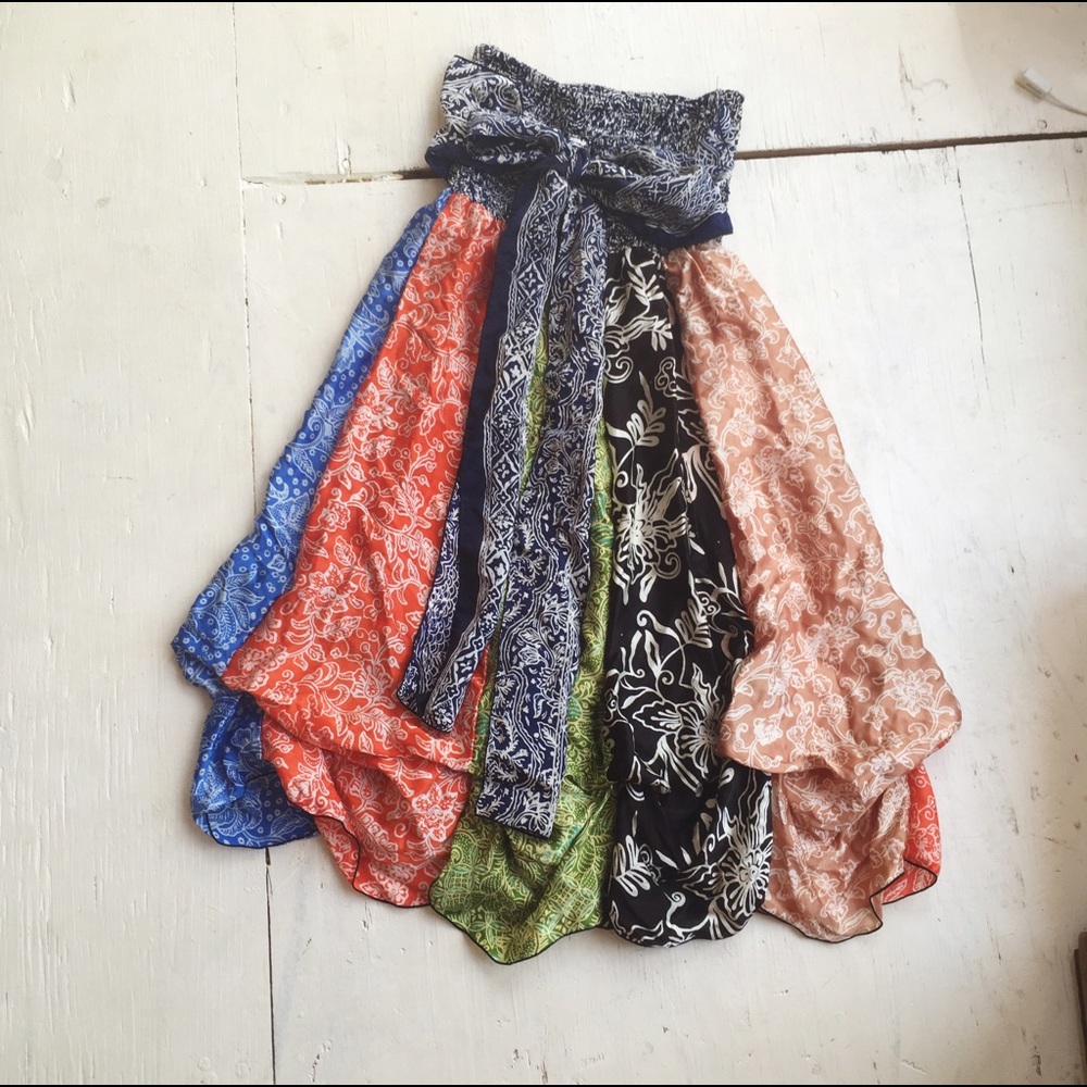 💕SALE💕 ✨HP✨ Colorful Silk Dress - Picture 2 of 3